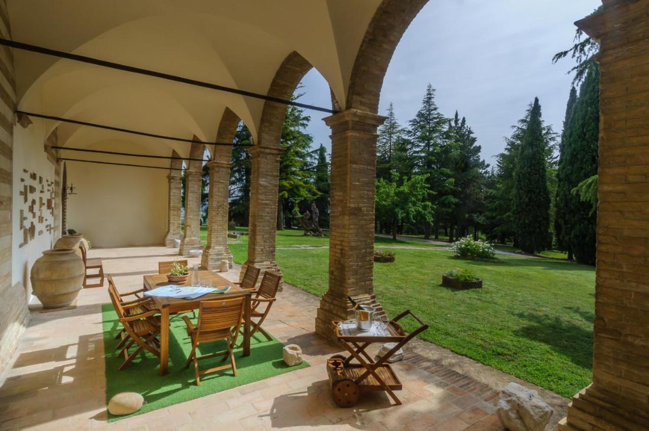 Convento Di San Francesco Mondaino Panzió Kültér fotó