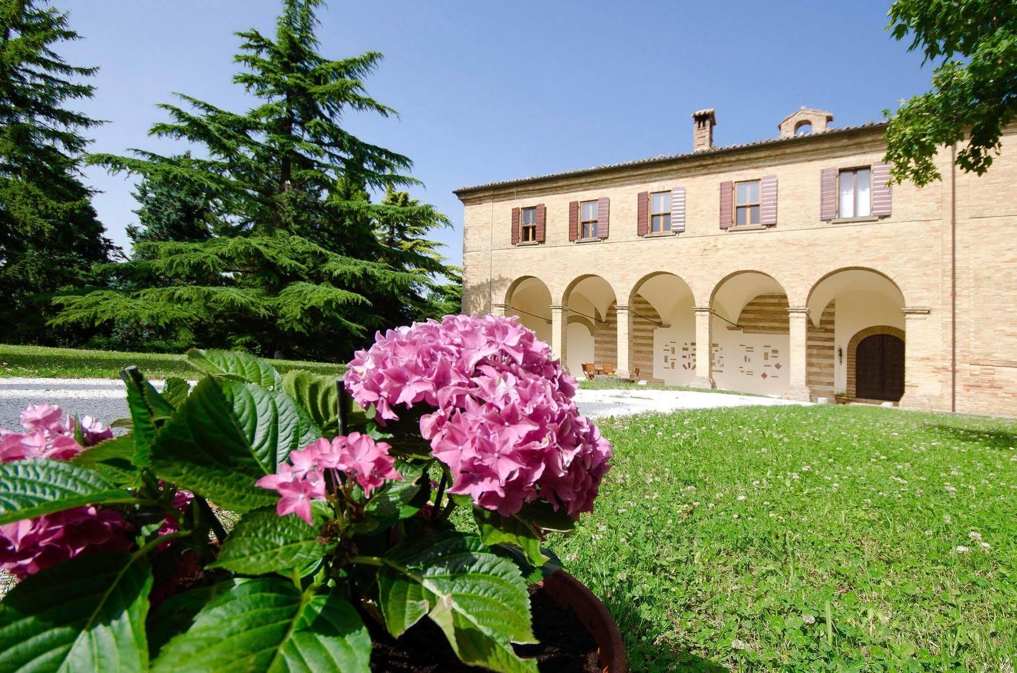 Convento Di San Francesco Mondaino Panzió Kültér fotó